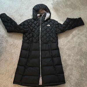 Girls XL (18) The North Face Hooded Winter Black Puffer Coat